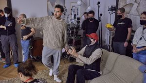 Good Grief: Dan Levy Brings Big Emotions and Excellent Sweaters to Directorial Debut