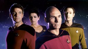 Why Star Trek Uniform Colors Changed From the Original Series to Next Generation